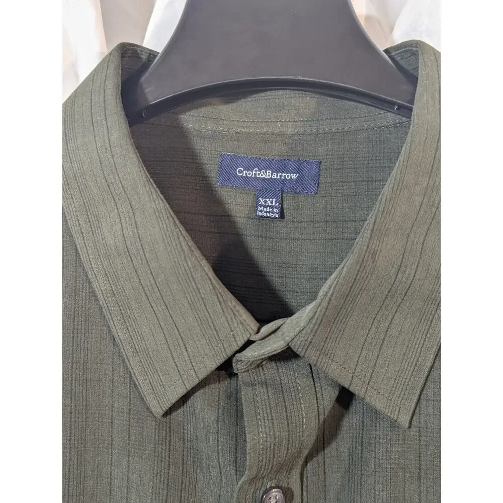 Croft & Barrow Sz XXL Forest Green with Black Pin Stripes Short Sleeve Button Up - Picture 3 of 10